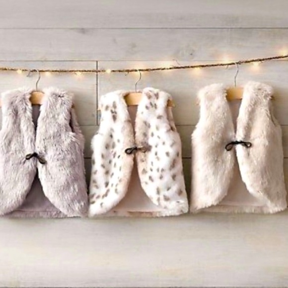 Restoration Hardware Other - Restoration hardware Baby & Child Faux Fur Vest size 5, cream color